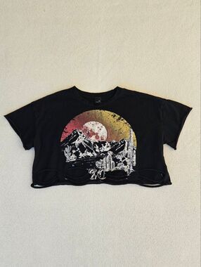 The Classic Black Graphic Cropped Tee with Sunset Circle Size S